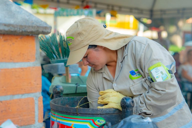 Corantioquia fortalece la gestión integral de los residuos posconsumo